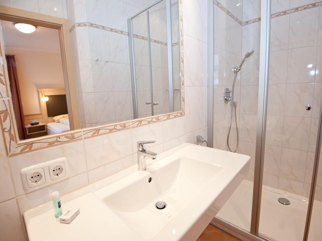 Wellness- Und Wohlfuehlhotel Waldeck Bodenmais Quarto foto