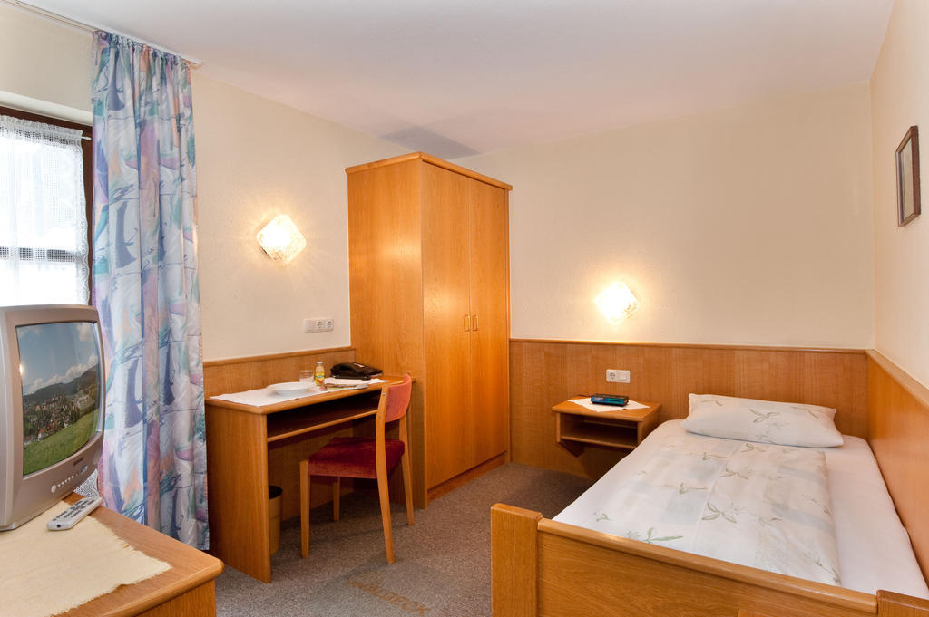 Wellness- Und Wohlfuehlhotel Waldeck Bodenmais Quarto foto
